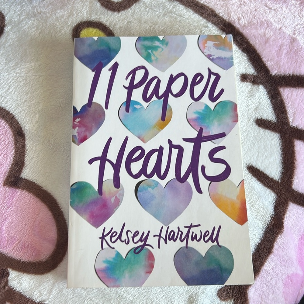 Book: 11 Paper hearts